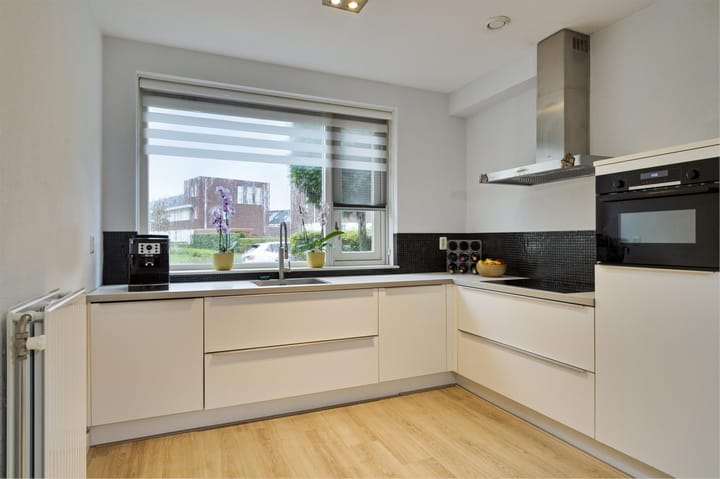 Foto 7 van Rigastraat 14