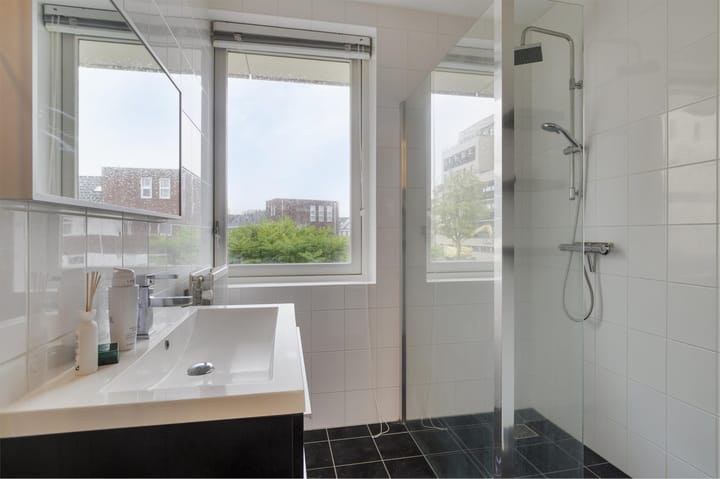 Foto 18 van Rigastraat 14