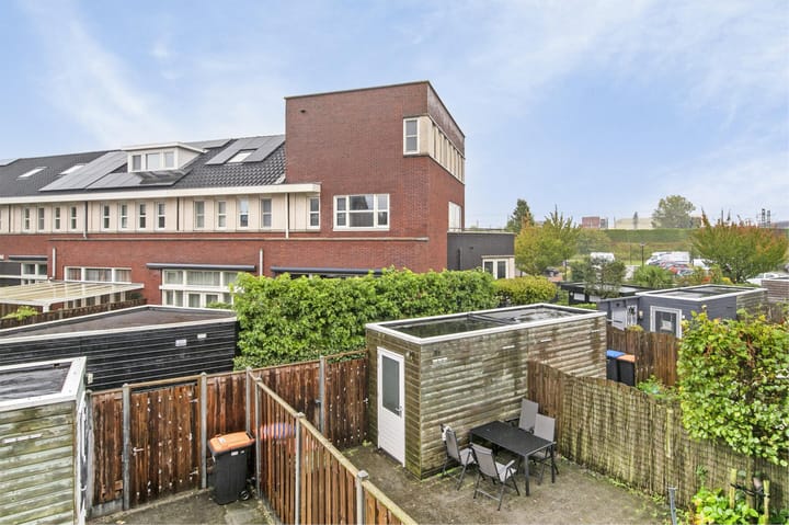 Foto 22 van Rigastraat 14