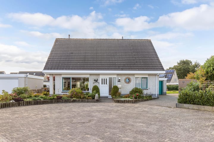 Photo 5 of Karturf 78