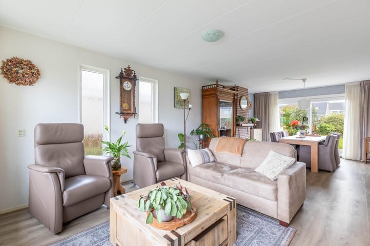 Photo 9 of Karturf 78