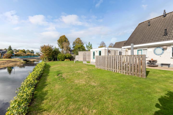 Photo 35 of Karturf 78