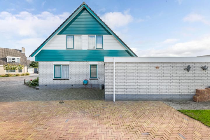 Photo 38 of Karturf 78