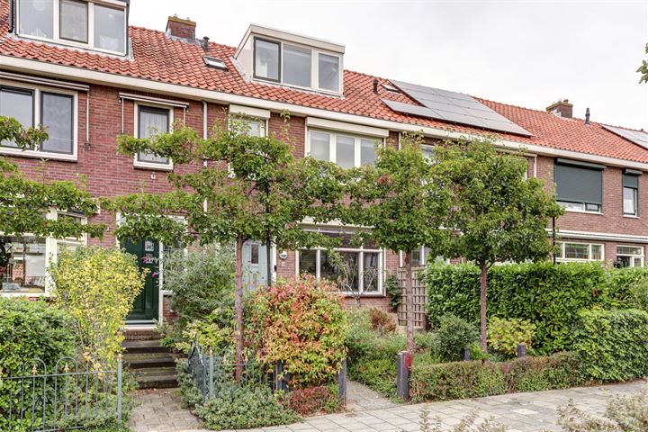 View photo 9 of Heysterbachstraat 84