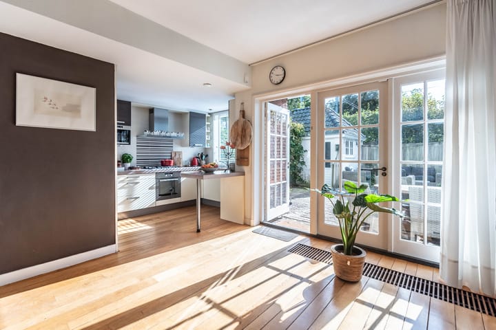 Foto 8 van Ernst Casimirlaan 58