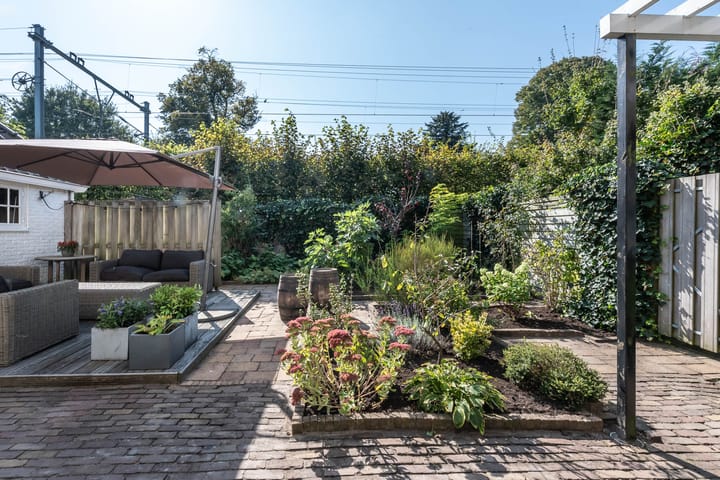 Foto 25 van Ernst Casimirlaan 58