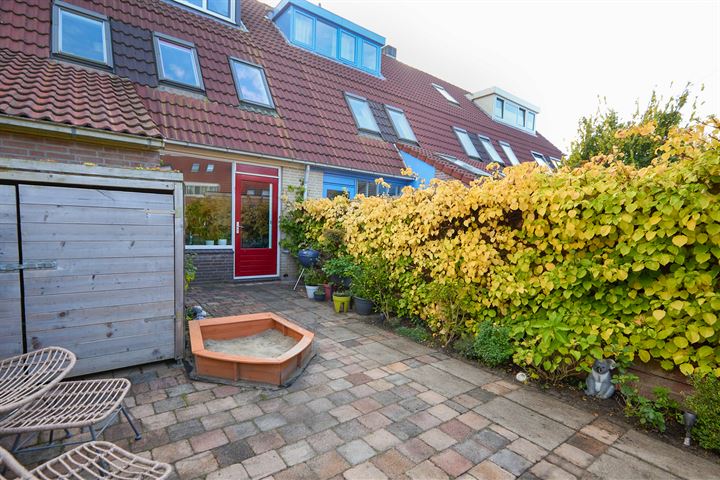 View photo 39 of Rosa Manusstraat 8