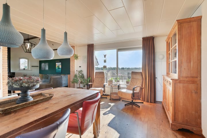 Foto 9 van Middelsluissedijk WZ 77