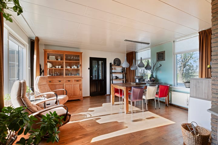 Foto 10 van Middelsluissedijk WZ 77