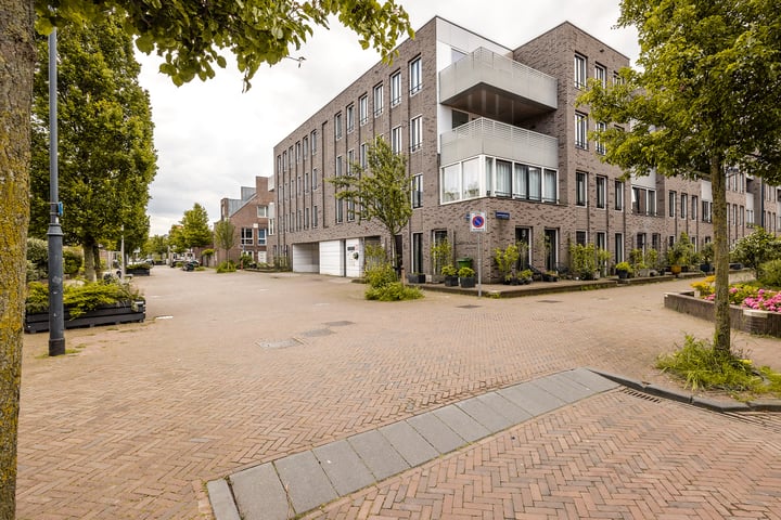 View photo 50 of Jozef Israëlsstraat 26