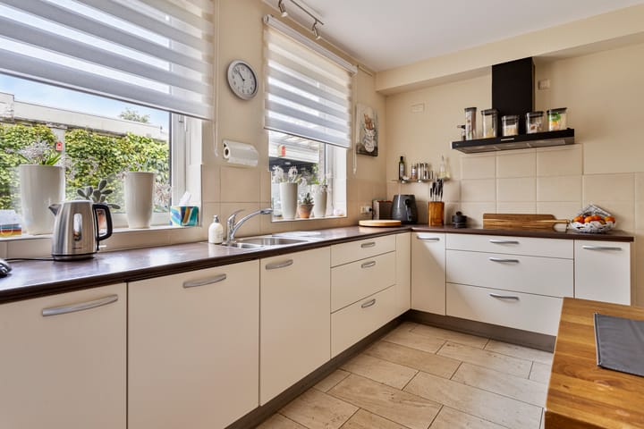 Foto 24 van Baroniestraat 32