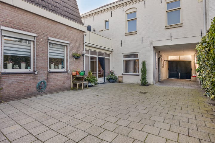 Foto 15 van Baroniestraat 32