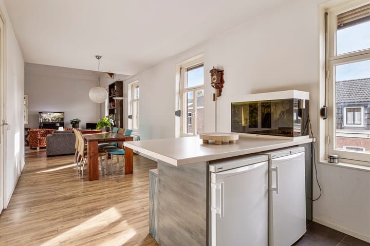 Foto 48 van Baroniestraat 32