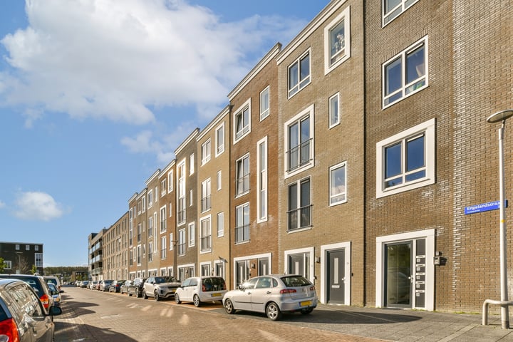 Bekijk foto 1 van Engelandstraat 40