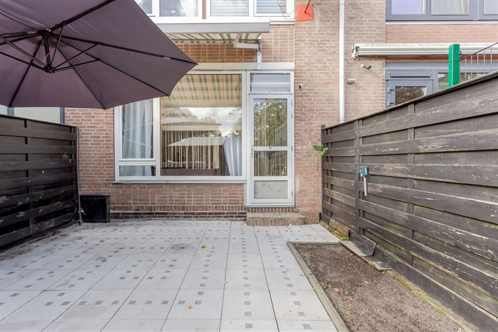 View photo 11 of Josephus Jittastraat 8