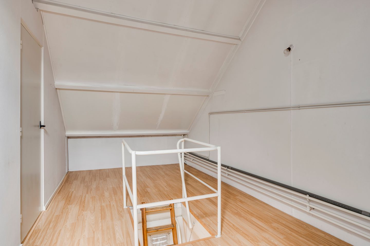 Foto 35 van Brededwarsstraat 23