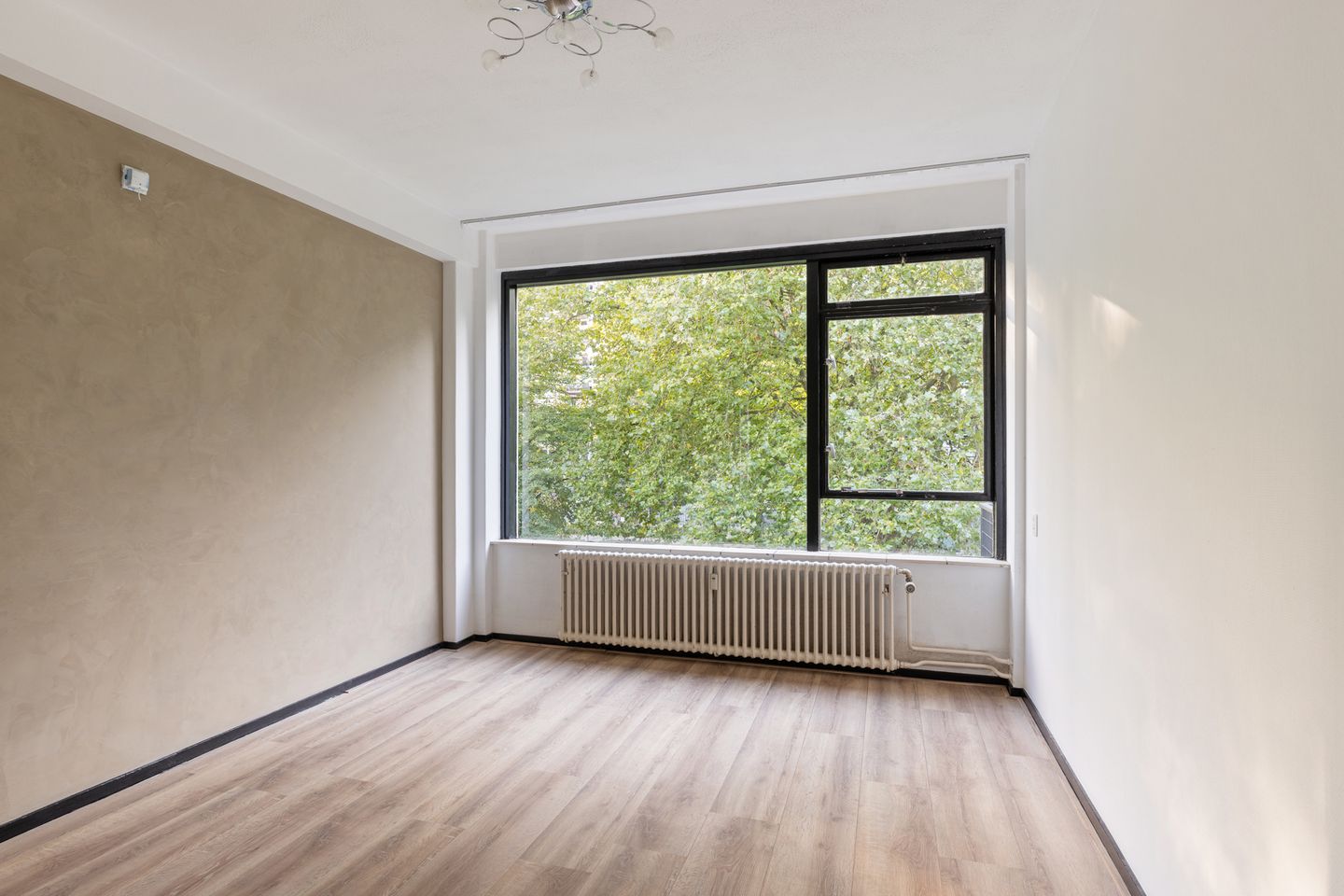 Photo 14 of Joost Banckertsplaats 8-B