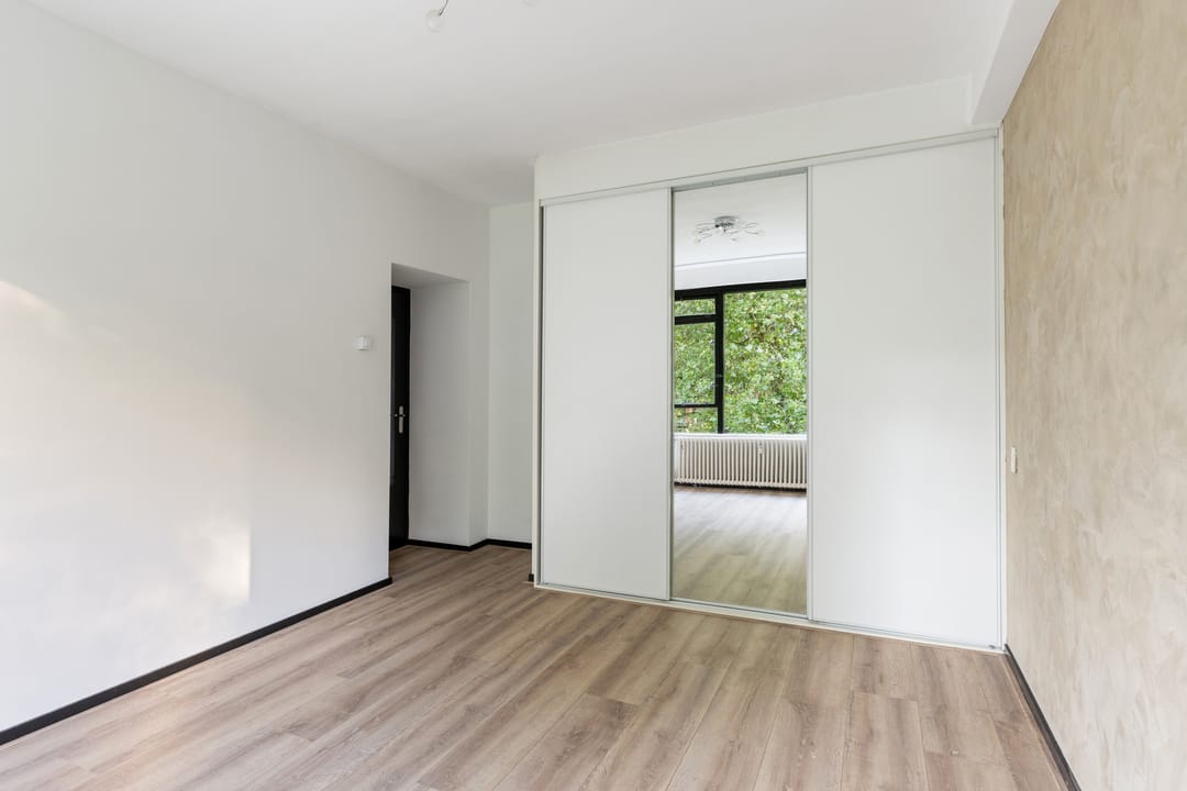 Photo 16 of Joost Banckertsplaats 8-B