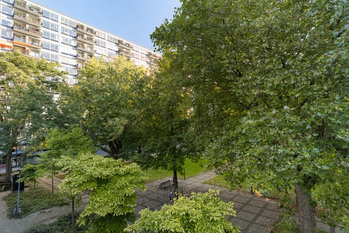 Foto 24 van Joost Banckertsplaats 8-B