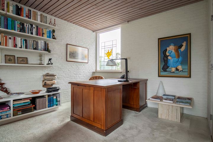 Bekijk foto 37 van Graaf Lodewijklaan 9