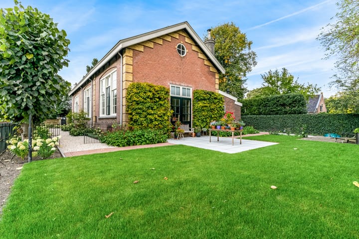 Foto 7 van Schoolstraat 2