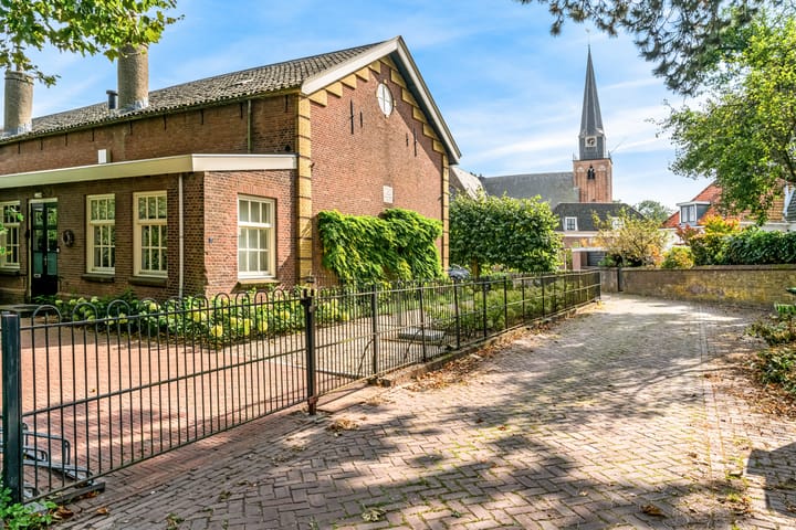 Foto 53 van Schoolstraat 2