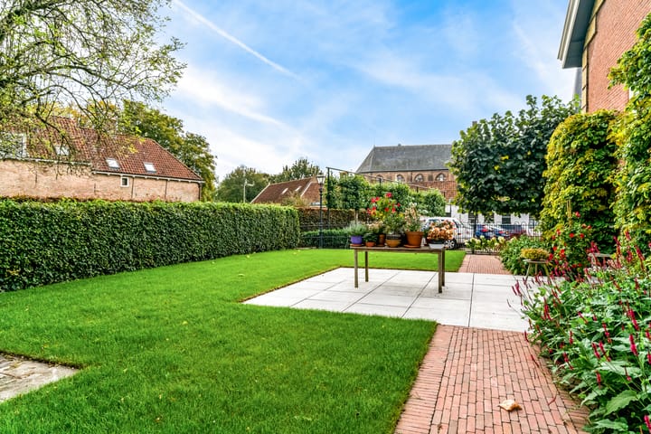 Foto 61 van Schoolstraat 2