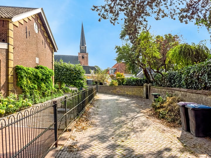 Foto 68 van Schoolstraat 2