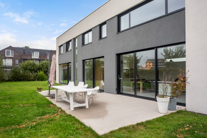 Foto 15 van Van Leeuwenhoekhof 9