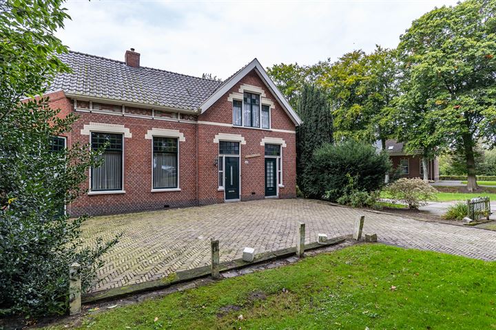 View photo 6 of Hoofdweg 44