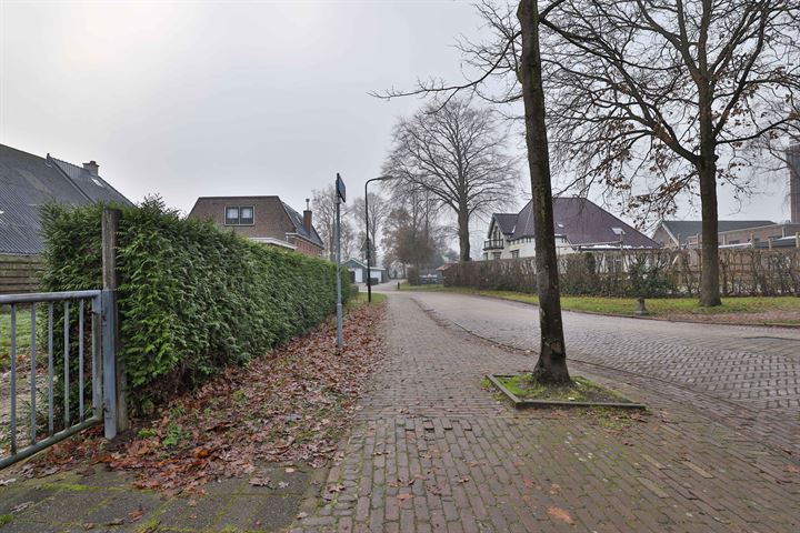 Bekijk foto 40 van Eendrachtsweg 10