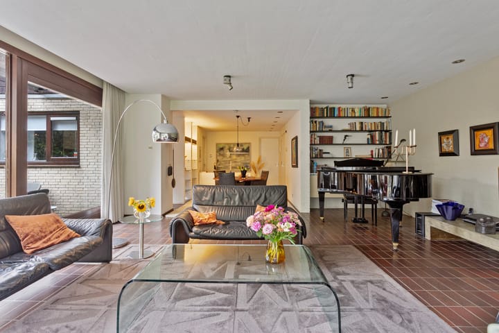 Foto 11 van In de Wolken 244