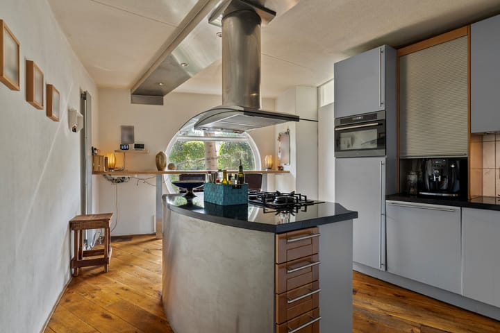 Photo 22 of Gouwe 64