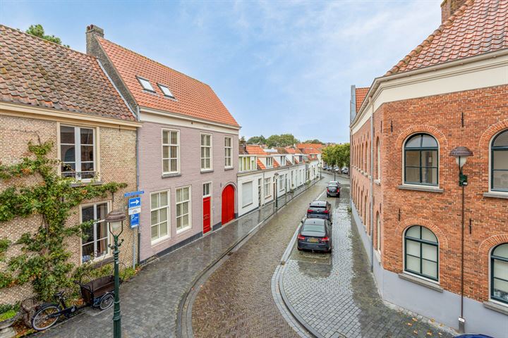 Bekijk foto 41 van Goudenbloemstraat 25