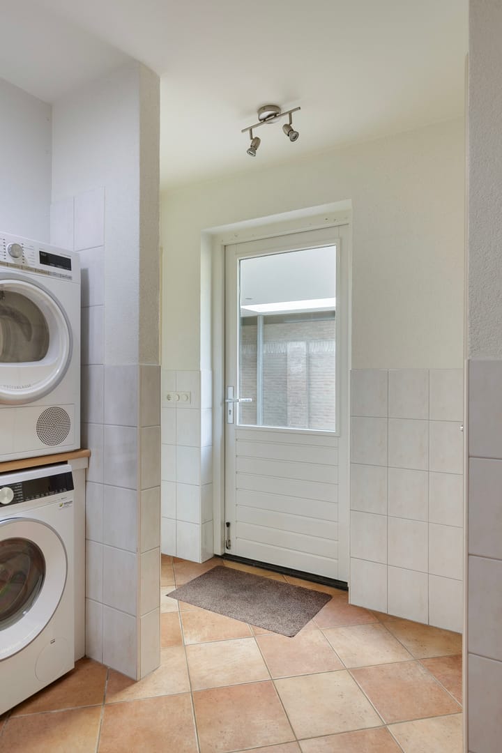 Foto 17 van Castersedijk 8