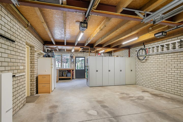 Foto 35 van Castersedijk 8