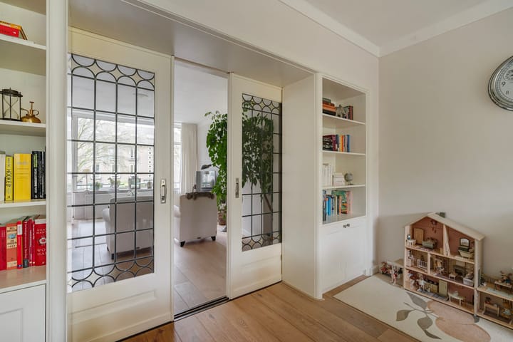 Foto 12 van Arnicalaan 13