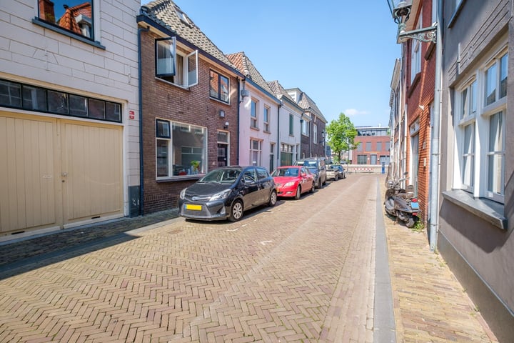 Bekijk foto 33 van Buiten Nieuwstraat 130