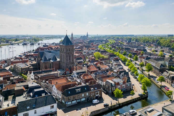 Bekijk foto 37 van Buiten Nieuwstraat 130