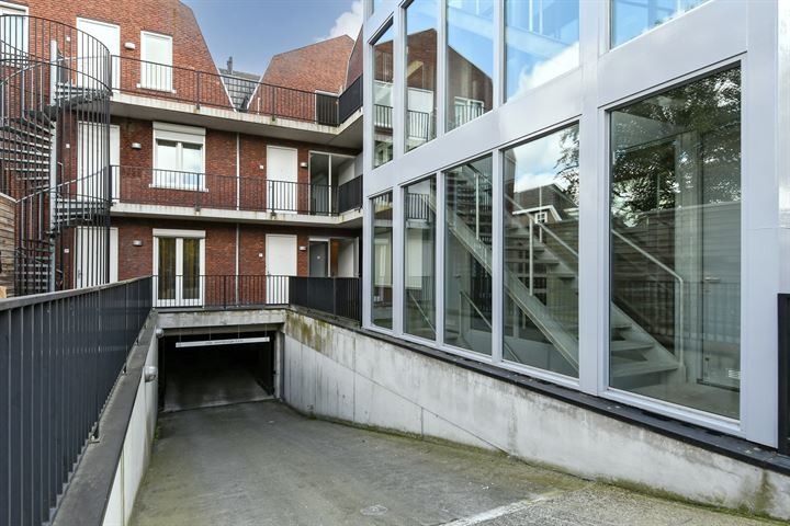 Bekijk foto 20 van Hendrik Veenemanstraat 1-F