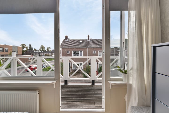 Photo 17 of Van Valckensteinstraat 20