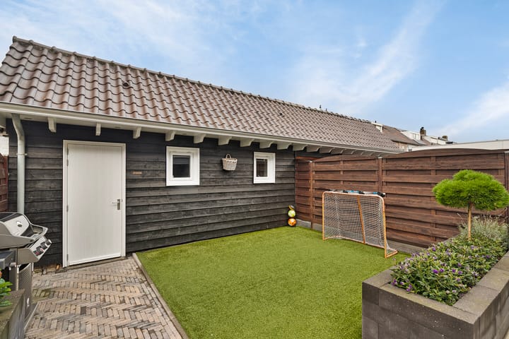 Photo 32 of Van Valckensteinstraat 20