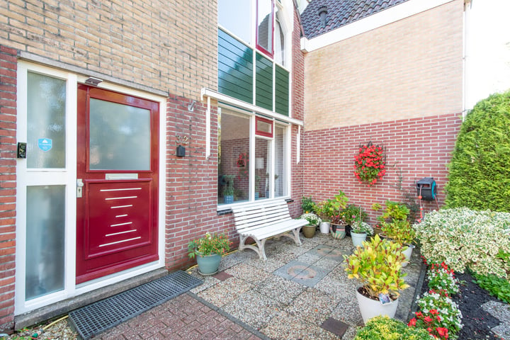 Bekijk foto 10 van van Maaselandstraat 32