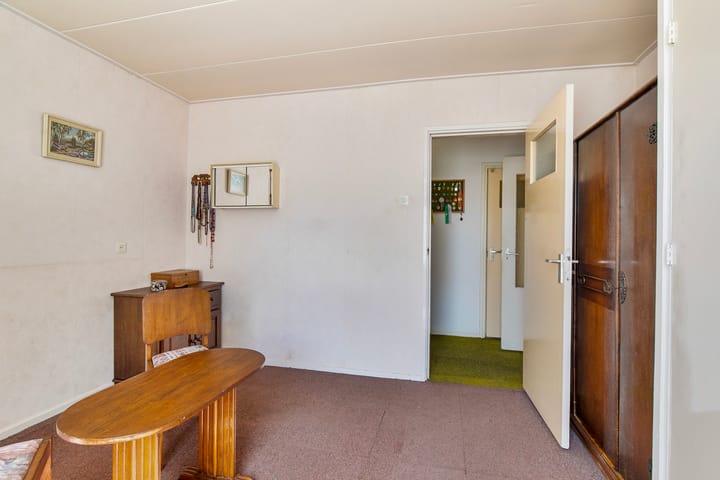 Photo 13 of Zuiderzeestraatweg 292