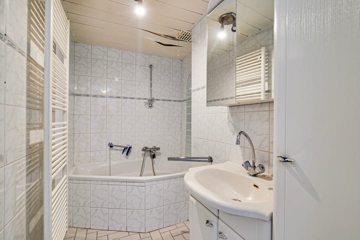 Photo 14 of Zuiderzeestraatweg 292