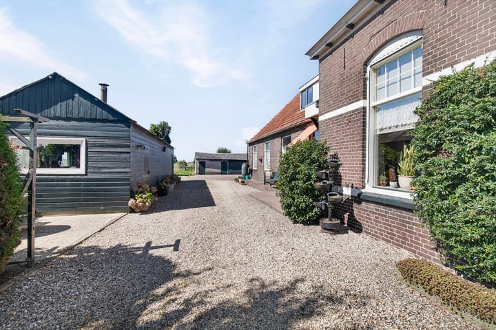 Photo 31 of Zuiderzeestraatweg 292