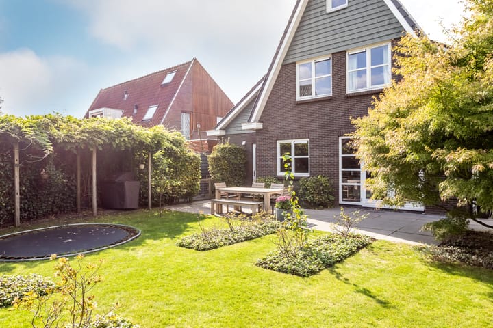 Foto 41 van Johann Strausslaan 1