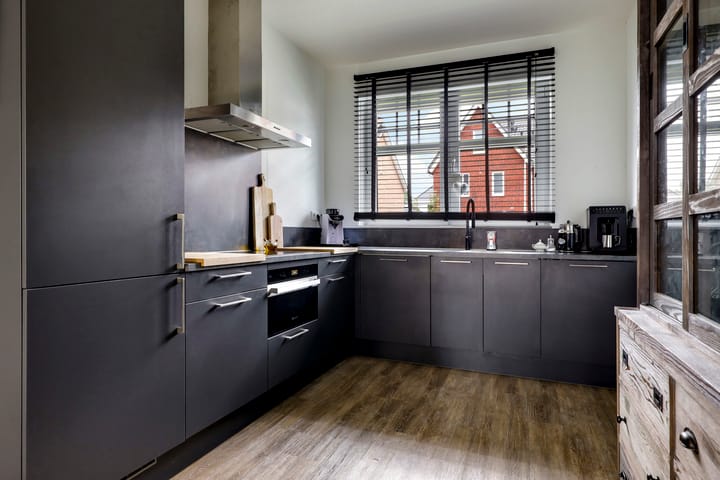 Foto 2 van Weegbree 47