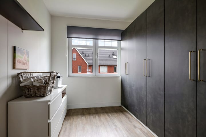 Foto 35 van Weegbree 47