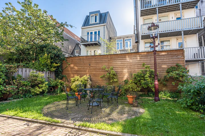 Photo 2 of Egelantiersgracht 213-H